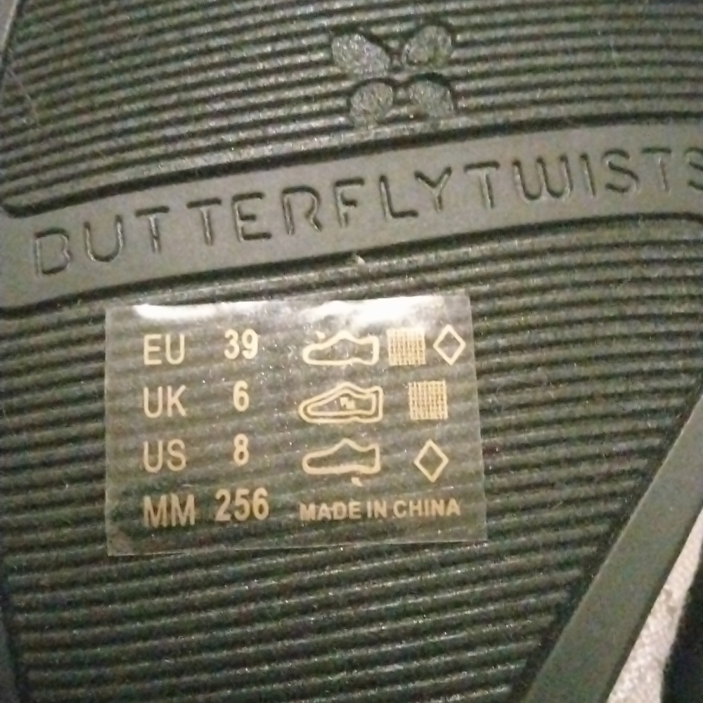 Butterfly twists/ballerinas new w tags in box sz 8 - Picture 4 of 6
